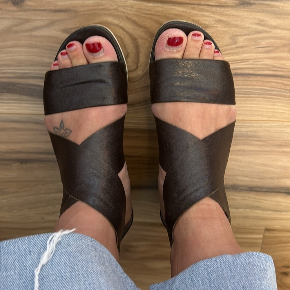 Eileen Fisher Sandals Size 7.5